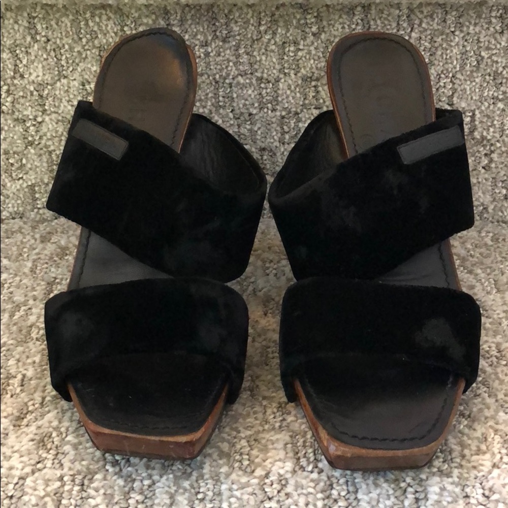 Chanel black velvet wooden platform shoes sz. 37.5